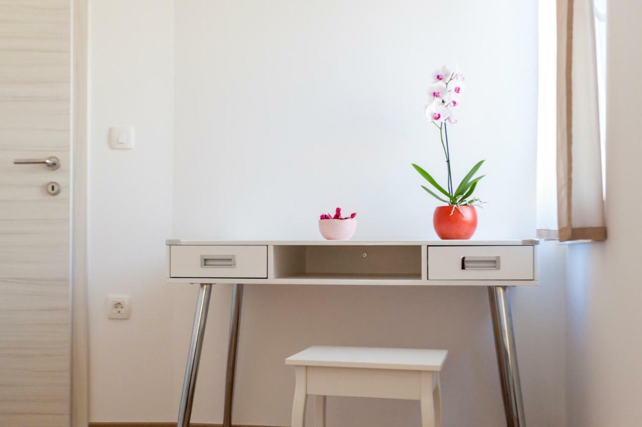Apartments Kudec By El-Pi Tours Malinska Ngoại thất bức ảnh