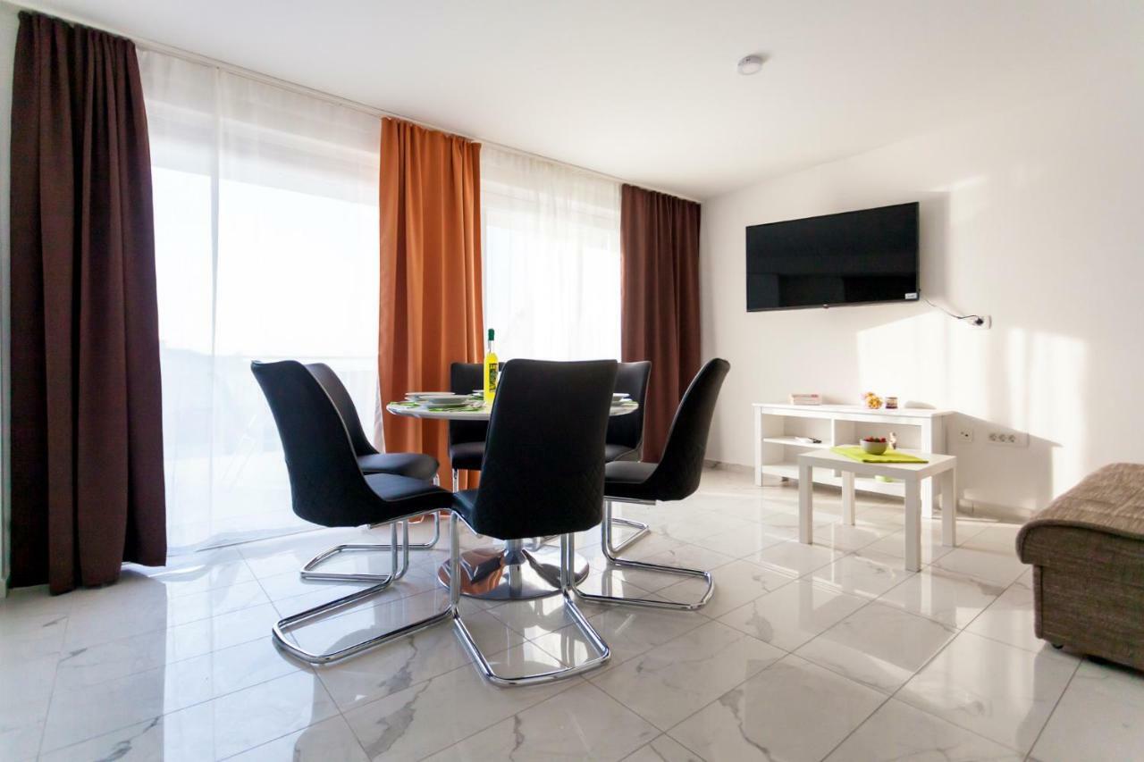 Apartments Kudec By El-Pi Tours Malinska Ngoại thất bức ảnh
