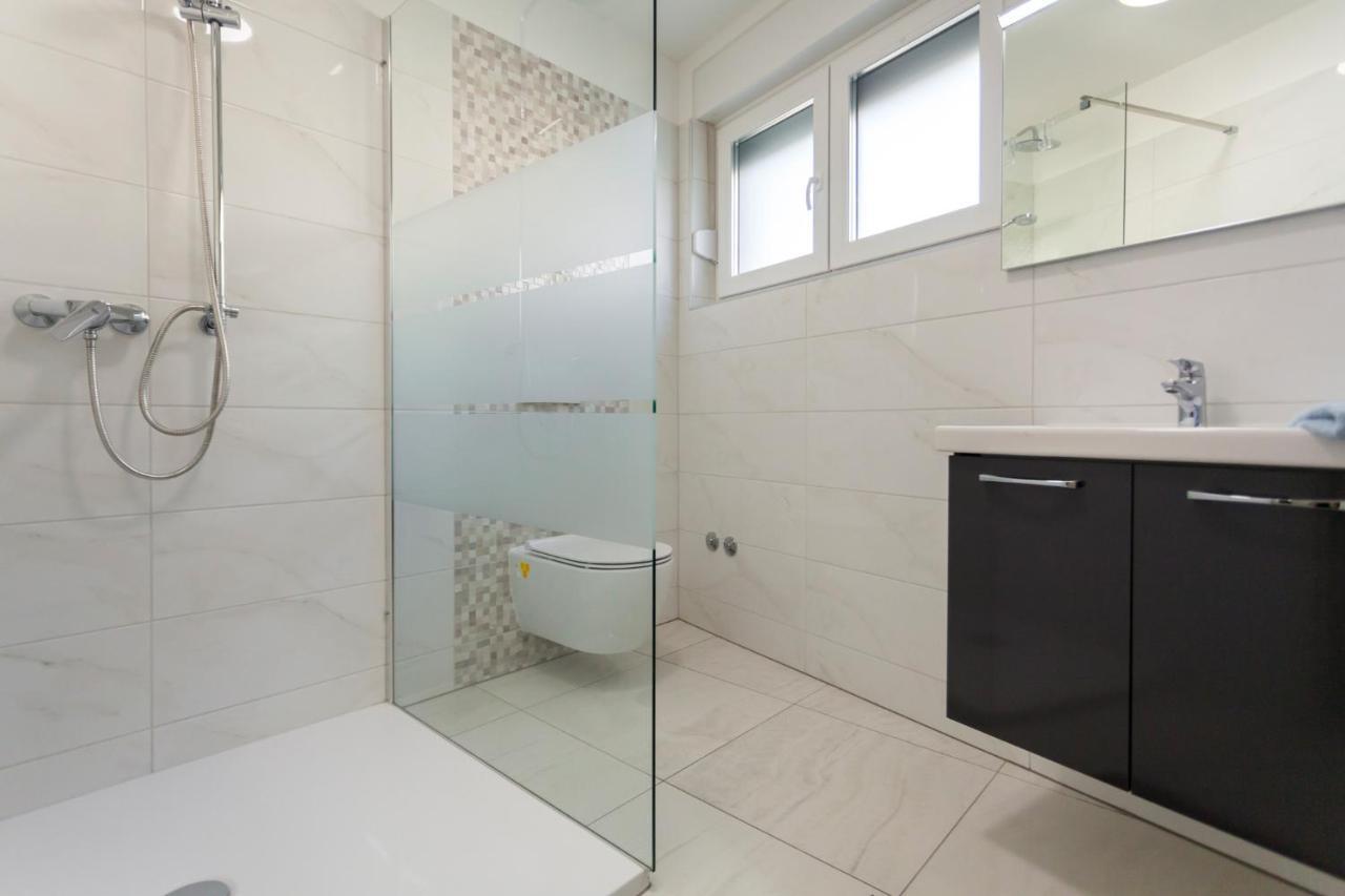 Apartments Kudec By El-Pi Tours Malinska Ngoại thất bức ảnh